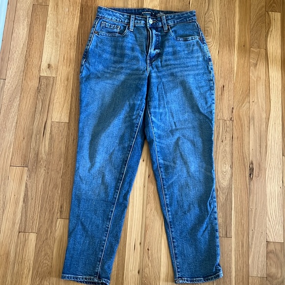 Old Navy High-Rise Curvy O.G. Straight Jeans - Picture 5 of 6